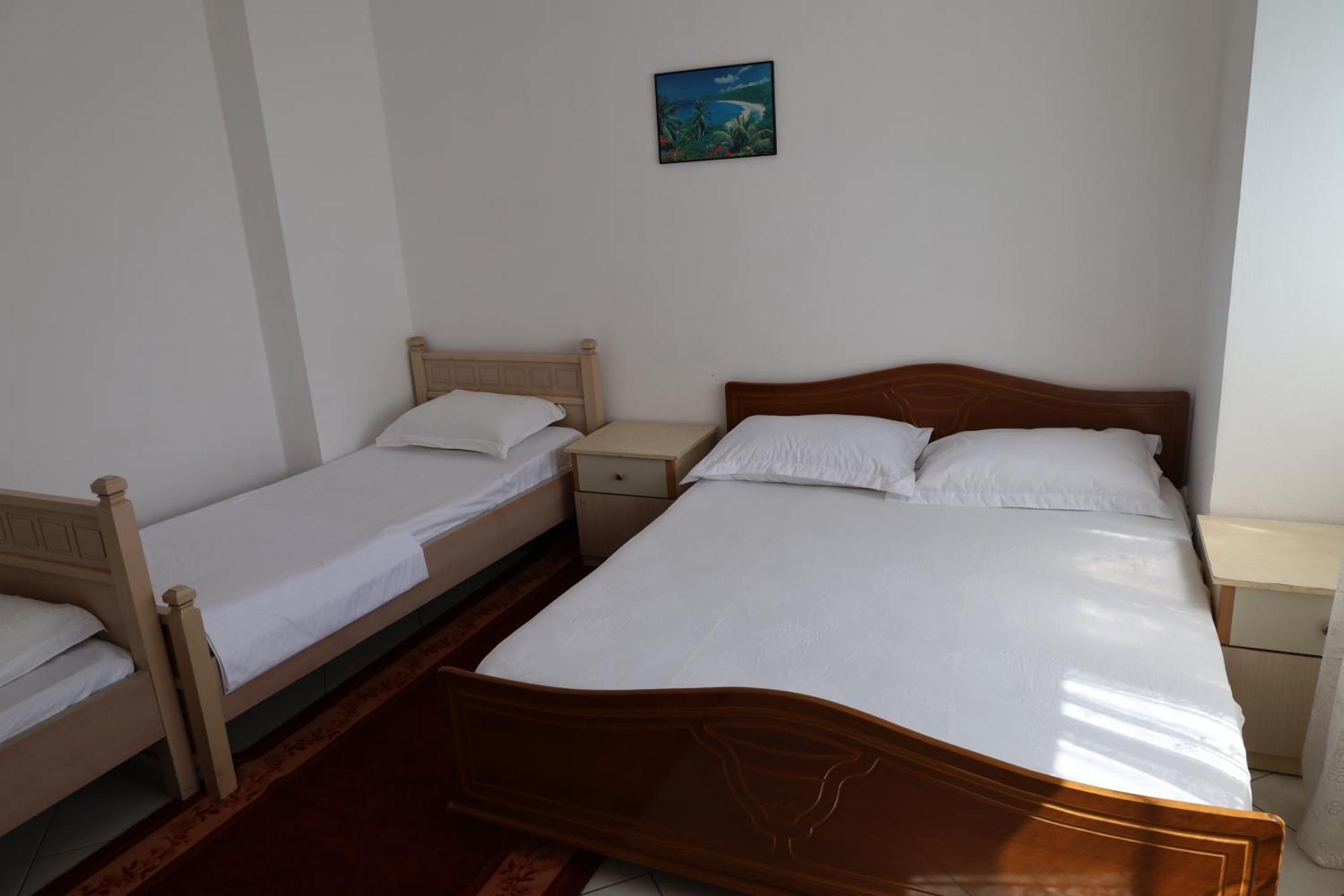 Seaside Apartment Best Durrës Esterno foto